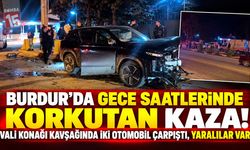 Burdur’da Gece Saatlerinde Korkutan Kaza! Vali Konağı Kavşağında İki Otomobil Çarpıştı, Yaralılar Var