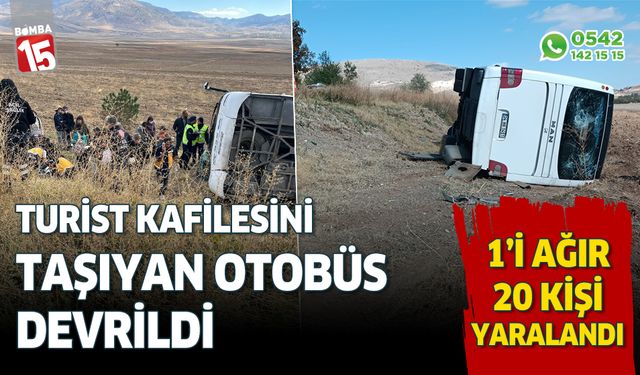 Turist kafilesini taşıyan otobüs devrildi