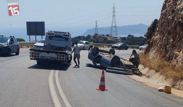Antalya Kaş’ta Kaza: Araç Ters Döndü, 2 Yaralı