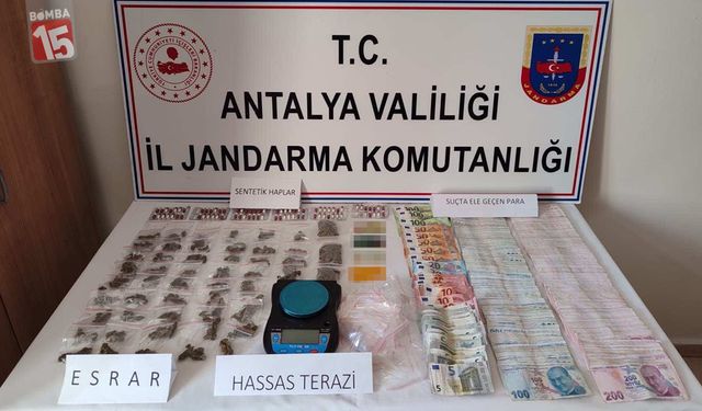 Antalya’da Eş Zamanlı Uyuşturucu Operasyonu: 6 Bin 250 Hap Ele Geçirildi