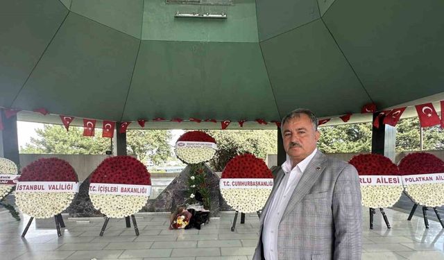 Başkan Pütün demokrasi şehidi Menderes ve Özal’ın kabirlerini ziyaret etti