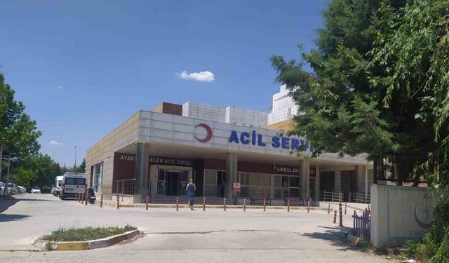 Çivril Devlet Hastanesinde 50 hastane personeli zehirlendi