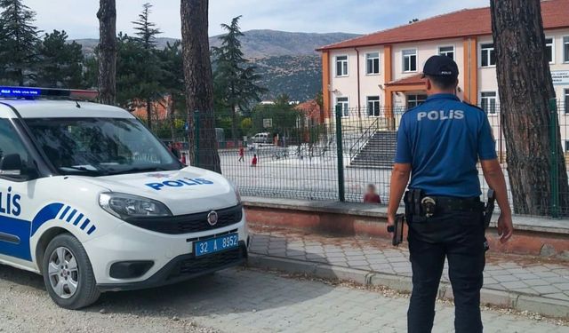 Isparta’da okul önleri ve asayişe yönelik uygulama gerçekleştirildi