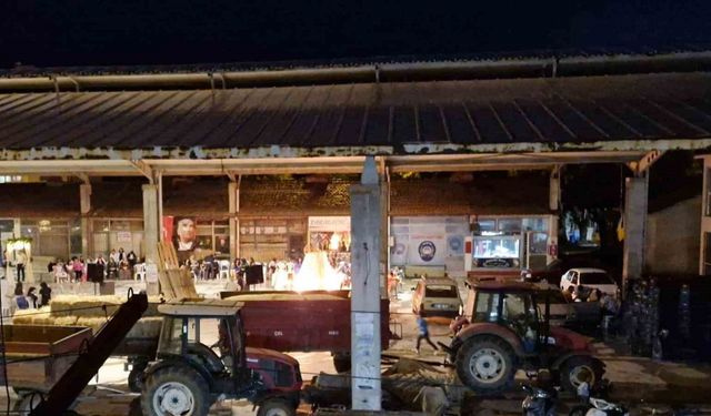Sabah pazar yeri, gece düğün salonu olan alan vatandaşları canından bezdirdi