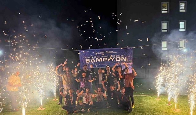 Cumhuriyet Bayramı Halı Saha Turnuvası düzenlendi