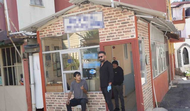 Antalya’da pansiyon odasında ölü bulundu