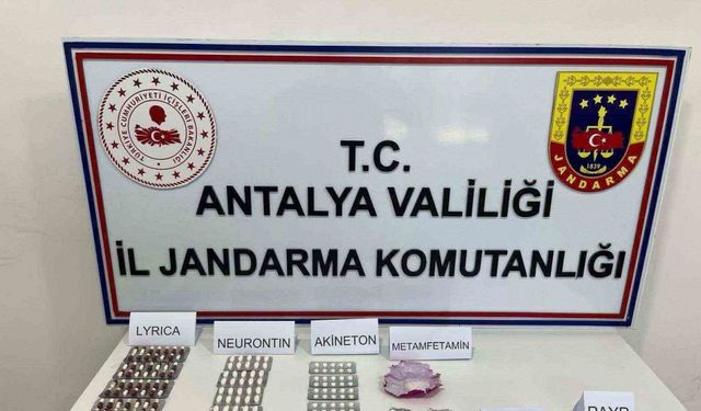 Antalya’da sentetik hap ve esrar ele geçirildi