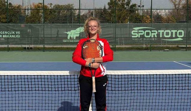 Antalyalı 16 yaşındaki tenisçi Zeynepsu, Tokyo Olimpiyatları için milli formayı giydi