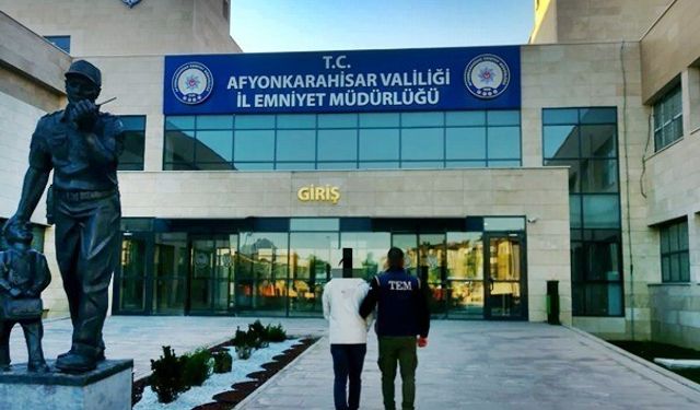 FETÖ operasyonunda biri kamu görevlisi 2 kişi yakalandı