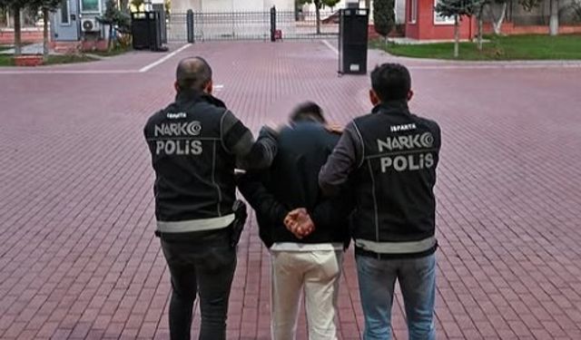 Isparta’da uyuşturucu ticaretinden 12 yıl 6 ay hapis cezası bulunan şahıs yakalandı