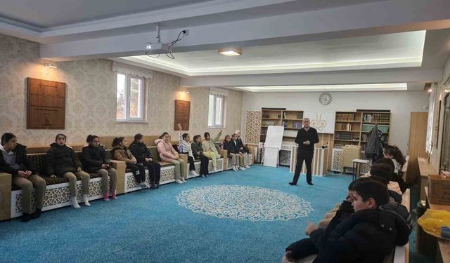 'ÇEDES Projesi' kapsamında Atatürk Ortaokulu öğrencileri bilgilendirildi