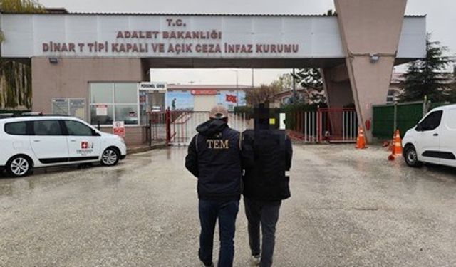 FETÖ'ye üye olmaktan aranan şahsı polis yakaladı