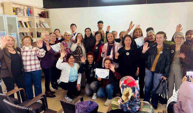 Muratpaşa'da 60 yaş üstüne sağlıklı yaşam rozeti