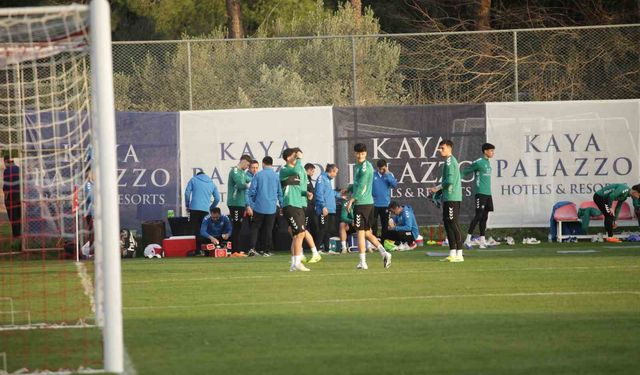Konyaspor, Antalya'da hazırlıklarına devam ediyor