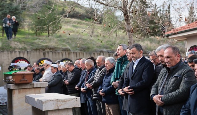 AK Parti İl Başkanı Subaşıoğlu'nun annesi son yolculuğuna uğurlandı
