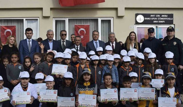 Aksu'da öğrenciler 'Sağlık Elçisi' belgelerini aldı