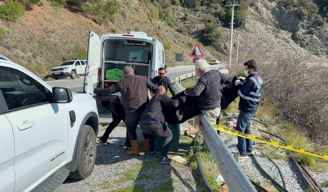 Antalya'da karayolu kenarında cesedi bulunan kadının kimliği belli oldu