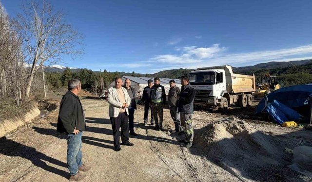 Beyağaç'ta arazi yolları düzenleniyor