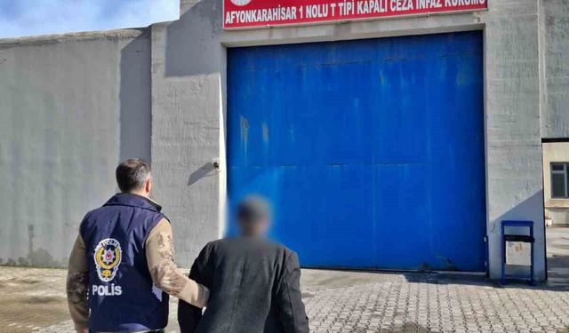Cinayet suçundan aranan şahsı polis yakaladı