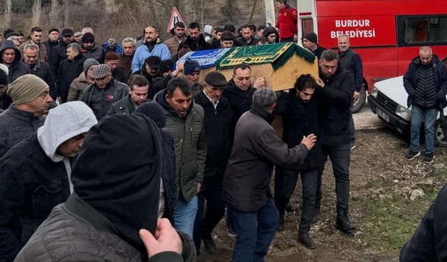 Kazada ağır yaralanan genç 5 günlük yaşam mücadelesini kaybetti