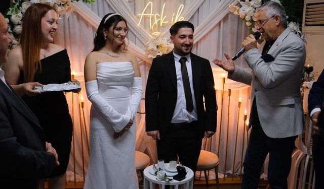 Kemer Belediyesi Kadınlar Lokali'nde ilk nişan merasimi