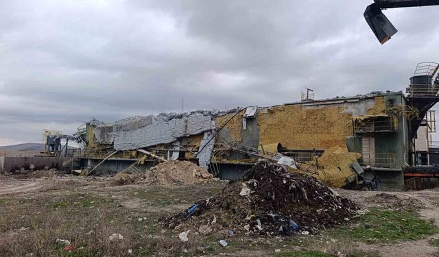 Metan gazı patlamasında 2 kişi yaralandı