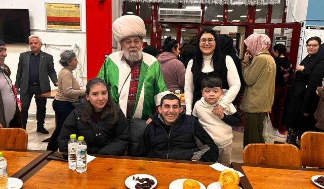 Özel çocuklar ve üniversiteliler iftar sofrasında buluştu