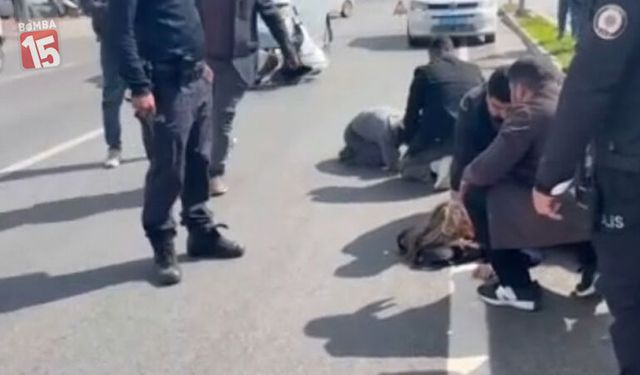 Antalya’da Motosiklet İle Otomobil Çarpıştı: 1’i Ağır 2 Yaralı