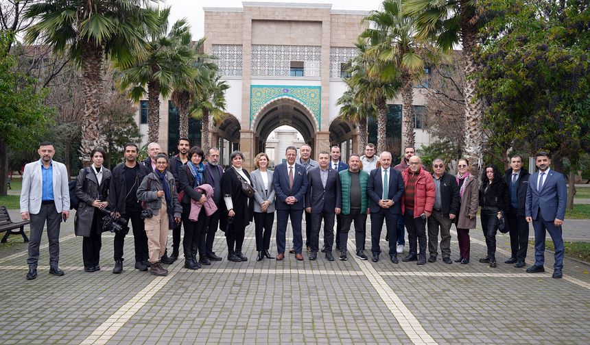 Antalya Bilim Üniversitesi, Çalışan Gazeteciler Günü’nü Basın Mensuplarıyla Kutladı