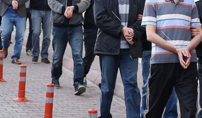 Doktorların imzasını taklit ederek narkotik ilaç sattılar