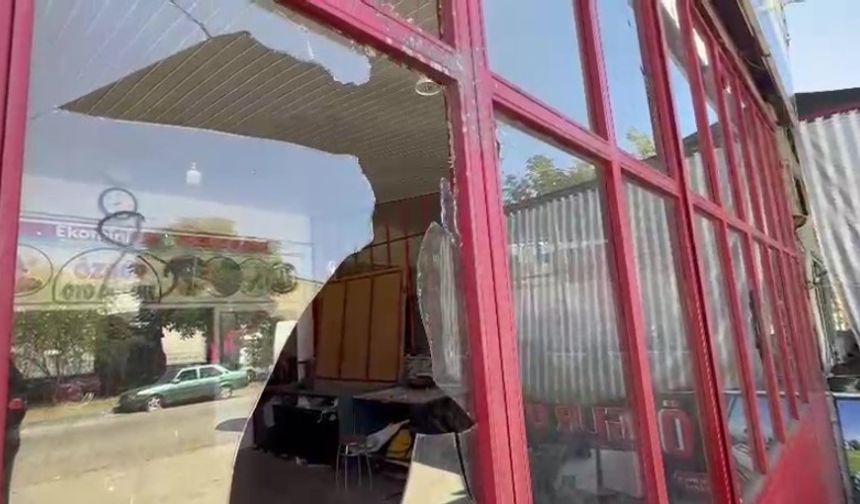 Antalya’da kapüşonlu şüpheli, 15 dakika arayla 2 iş yerini pompalı tüfekle kurşunladı