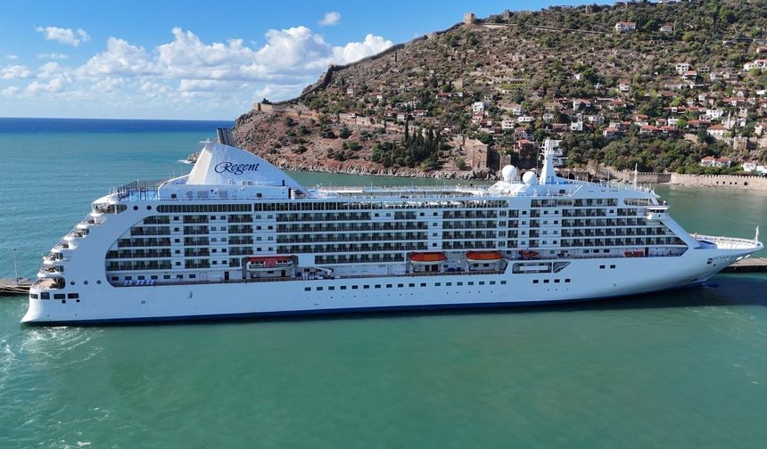 Lüks kruvaziyer 2 sene sonra tekrar Alanya’da