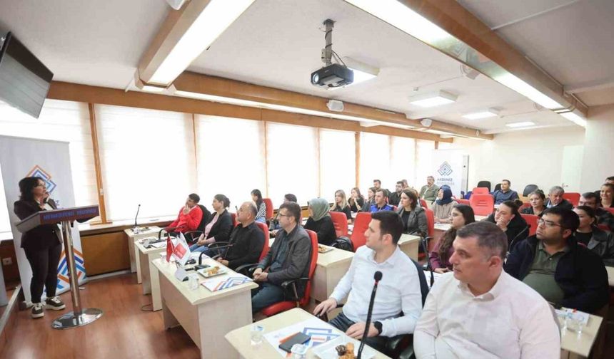 Akdeniz Belediyeler Birliğinden Merkezefendi Belediyesi personeline mevzuat eğitimi