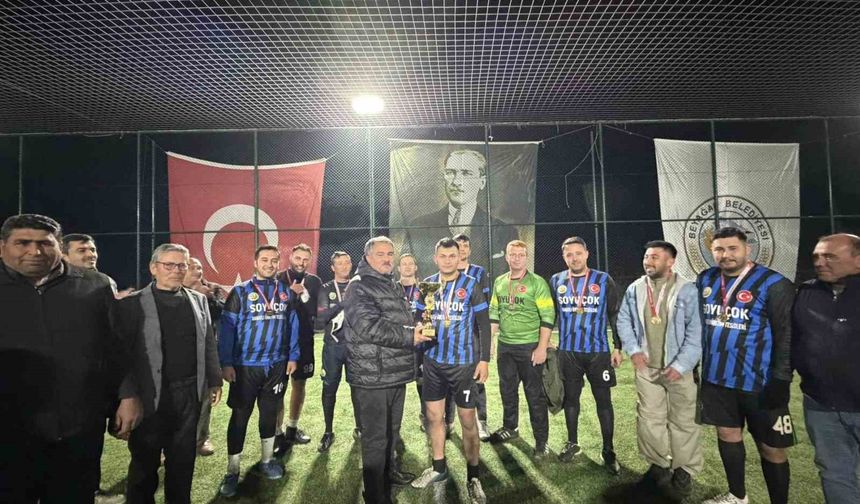 Beyağaç Belediyesi Halı Saha Turnuvasında şampiyon belli oldu