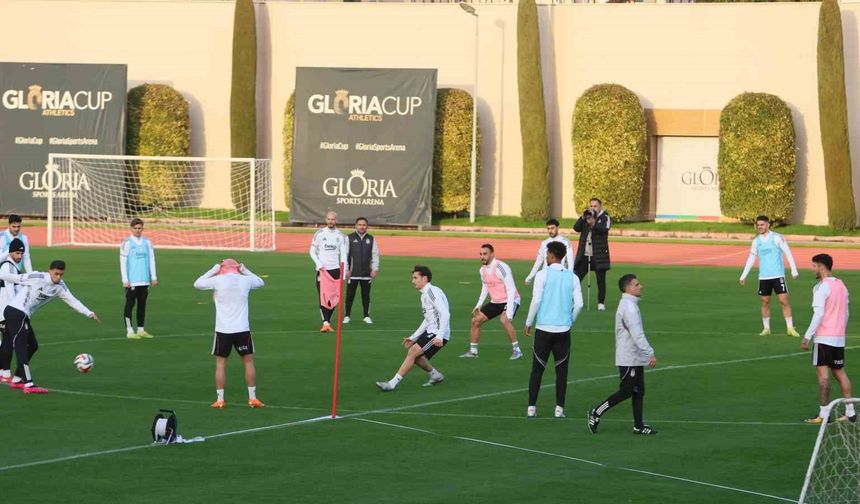 Beşiktaş, devre arası çalışmalarını Antalya'da sürdürüyor