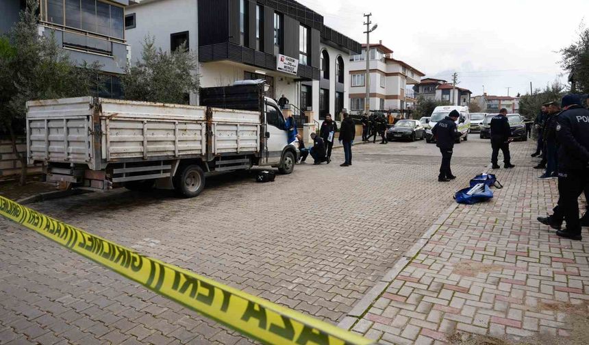 Denizli'de kamyonda tüfekle vurulmuş halde ölü bulundu