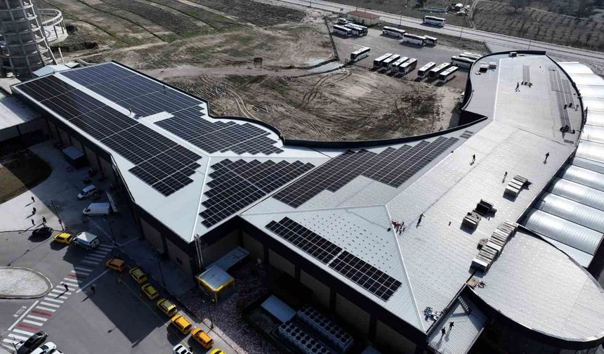 Isparta'da yeni otogarın çatısına 1,3 MW'lik GES kuruluyor