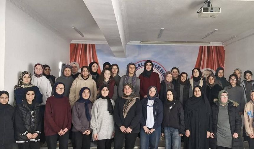 Öğrencilere Ramazan ayının faziletleri anlatıldı