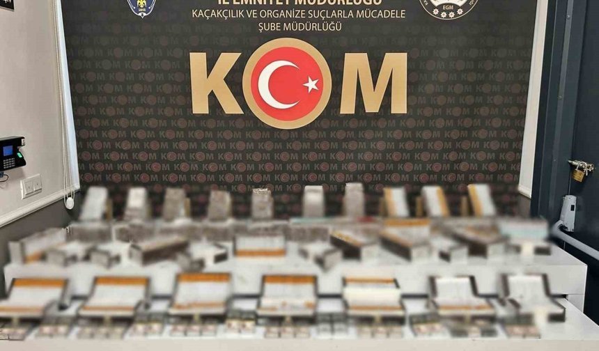 Polisten işyeri ve depoya kaçak makaron baskını