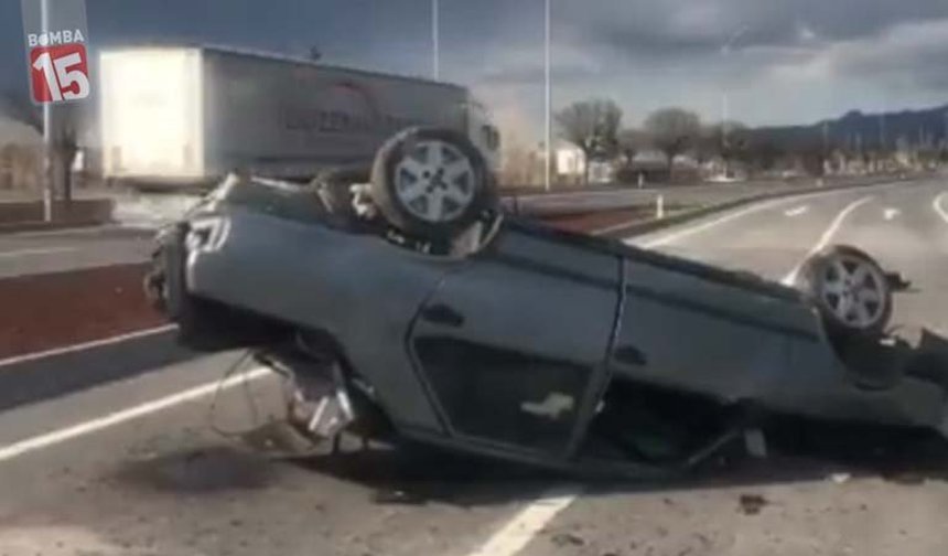 Afyonkarahisar Bolvadin’de Korkunç Kaza: Otomobil 150 Metre Sürüklendi